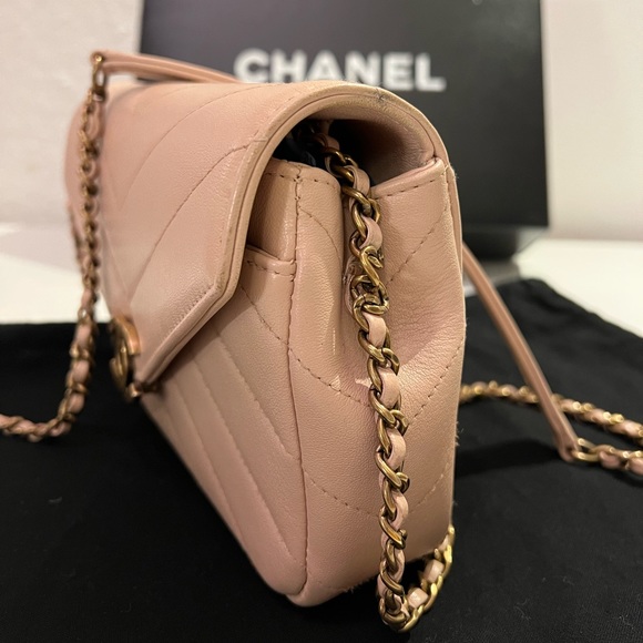 Chanel Lambskin Chevron Mini Coco Envelope Flap - Picture 7 of 16